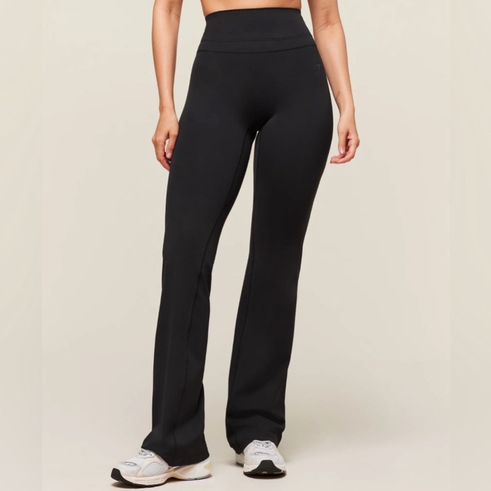 Gymshark WHITNEY FLARED LEGGINGS